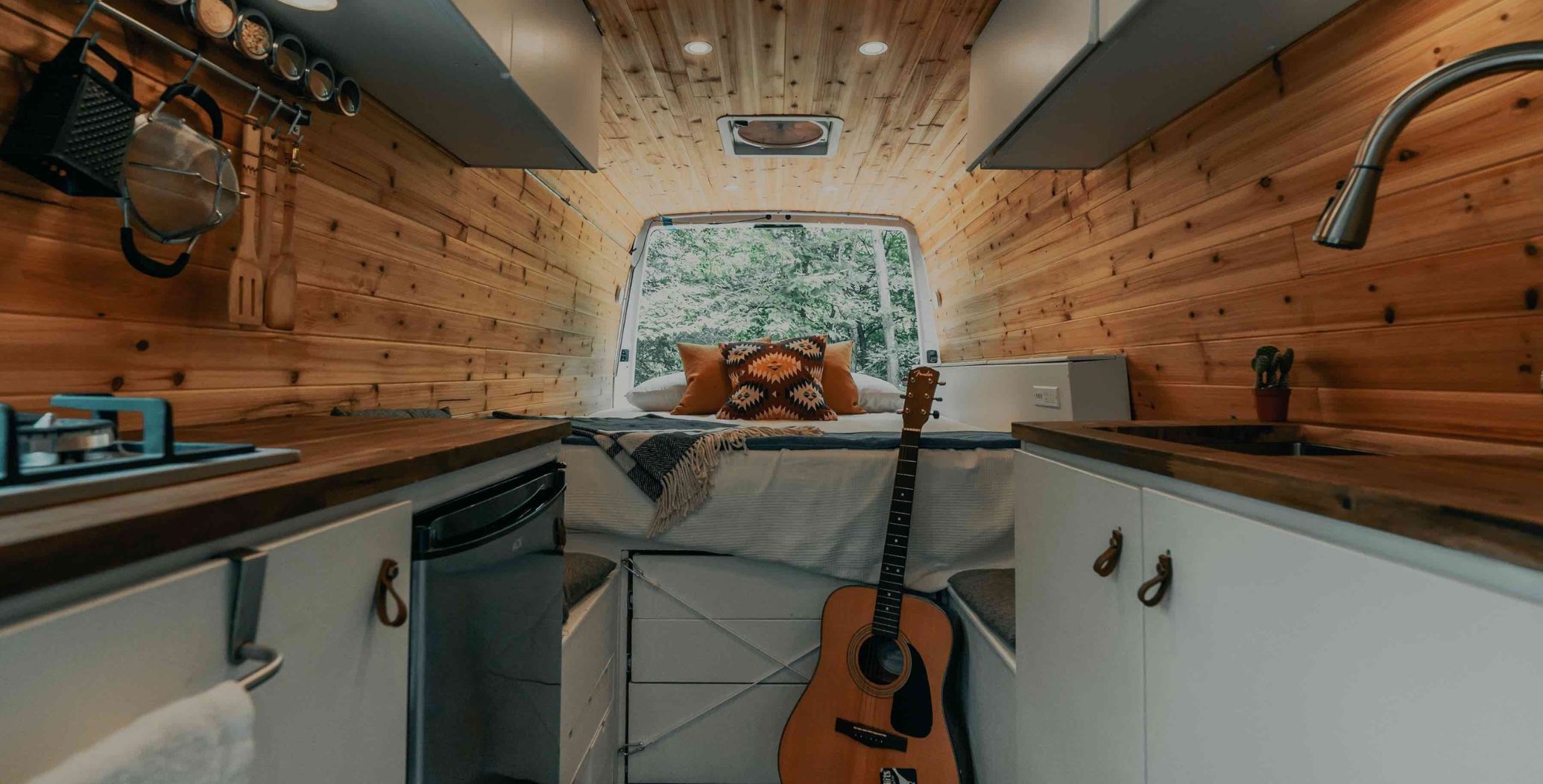 Van intérieur aménagé